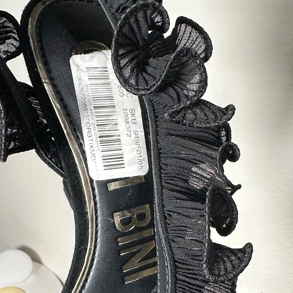 GIANNI BINI NEW BLACK RUFFLED HEELS - Picture 4 of 9